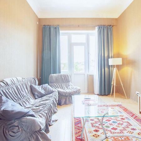 Wehost Apartment On A Colorful Street Tbilisi Exterior foto